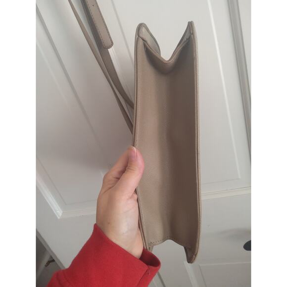 Badgley Mischka TurnKey studded embellished crossbody purse tan handle 10x7.5 in - Picture 7 of 10